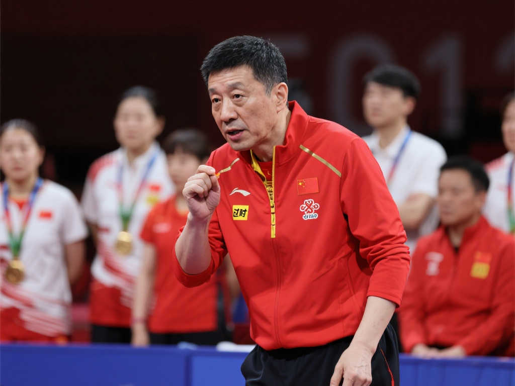 莱顿的首个 莱顿的首个